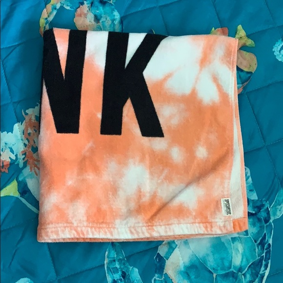 🏖VS PINK Beach Towel🏖 - Picture 6 of 6